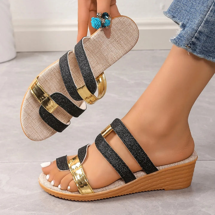 Oríana Vacation Wedge Sandals