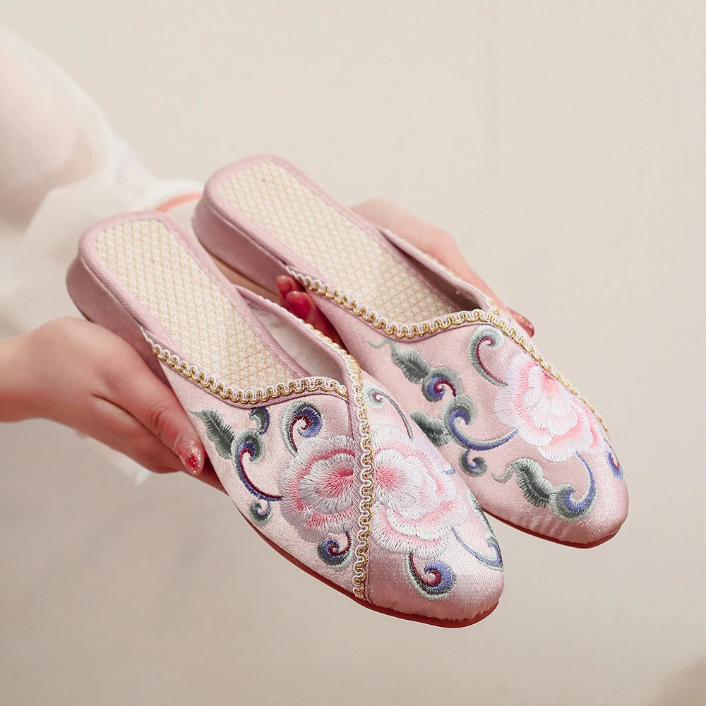 Valéntina's Dynasty Embroidered Mules