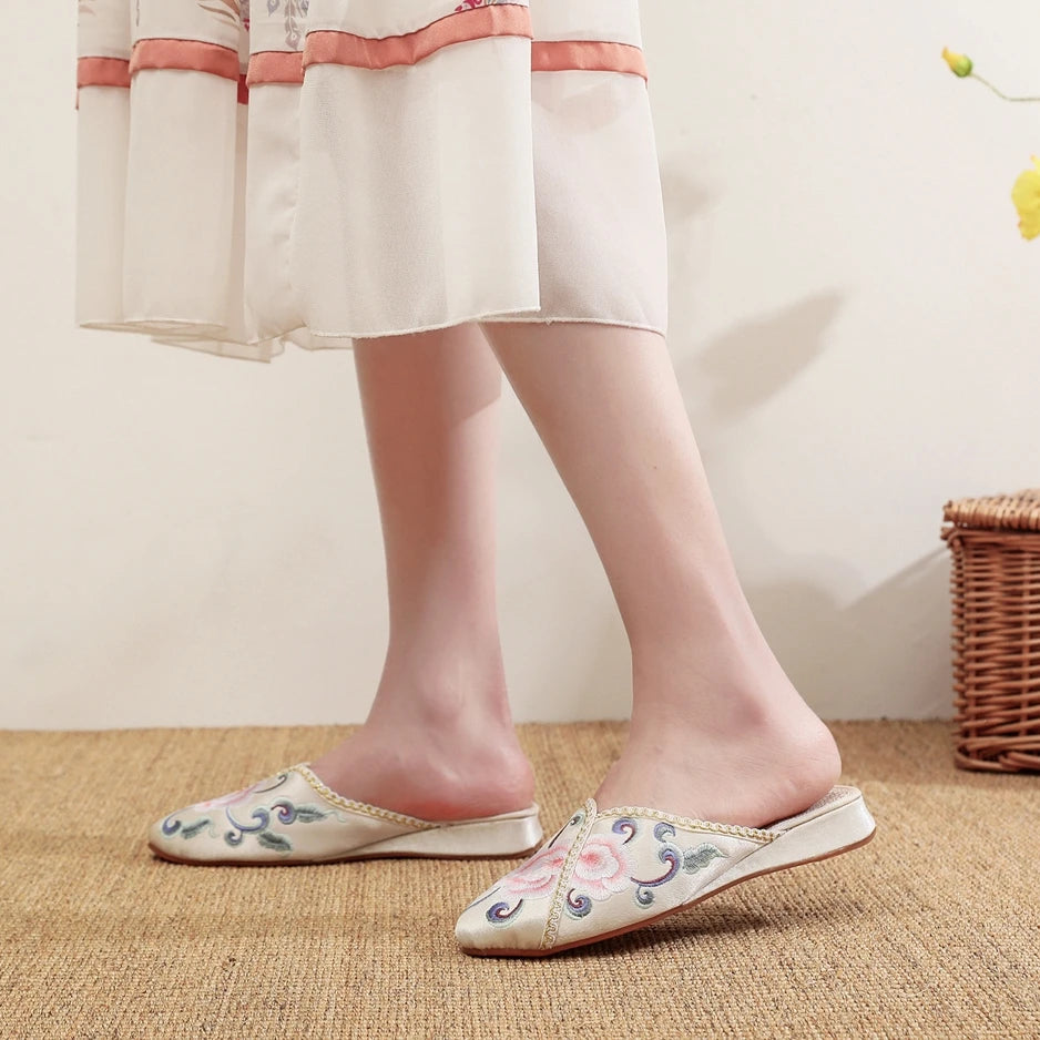 Valéntina's Dynasty Embroidered Mules