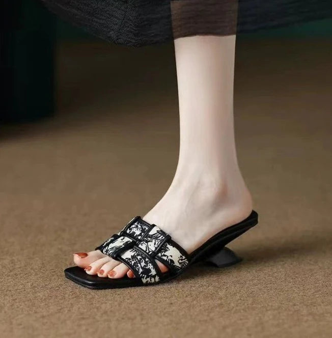 Rosien Craquelé Heeled Slides