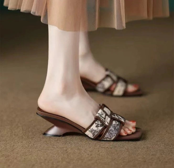 Rosien Craquelé Heeled Slides