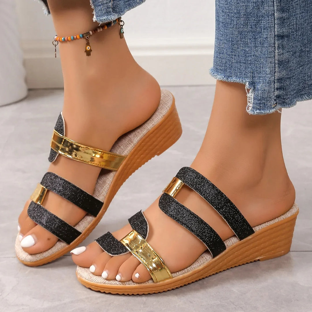 Oríana Vacation Wedge Sandals