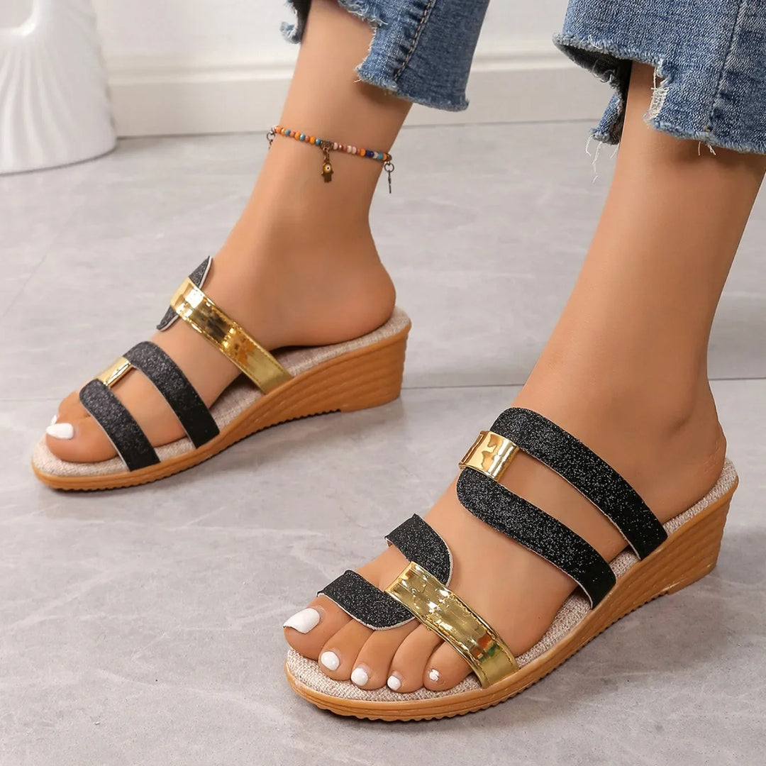 Oríana Vacation Wedge Sandals