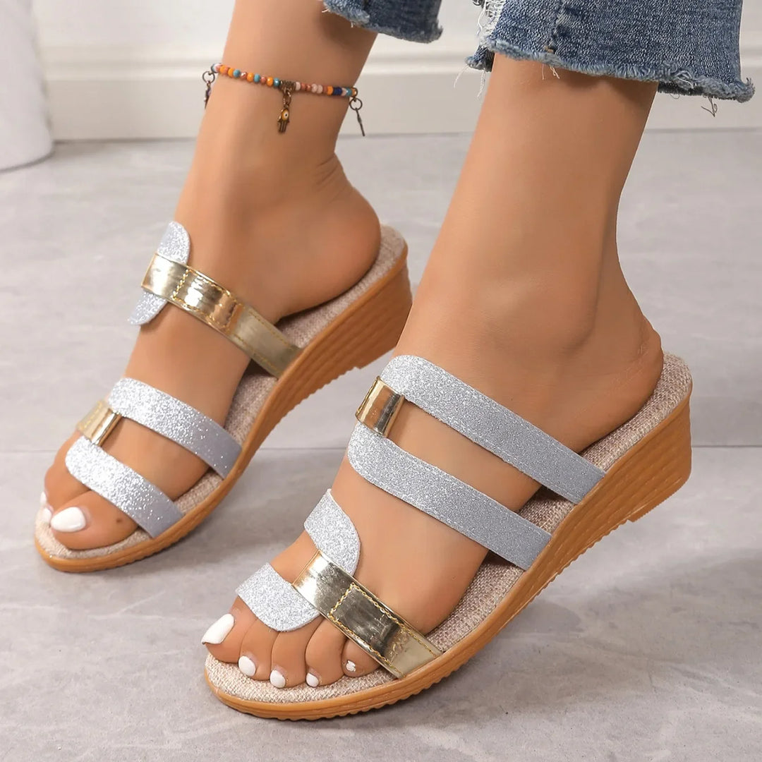 Oríana Vacation Wedge Sandals